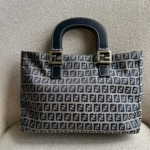Fendi handbag second hand - Picture 2 of 13
